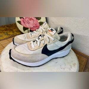 NIKE  - ‘WAFFLE DEBUT’ SNEAKERS - WOMEN’S SIZE 8